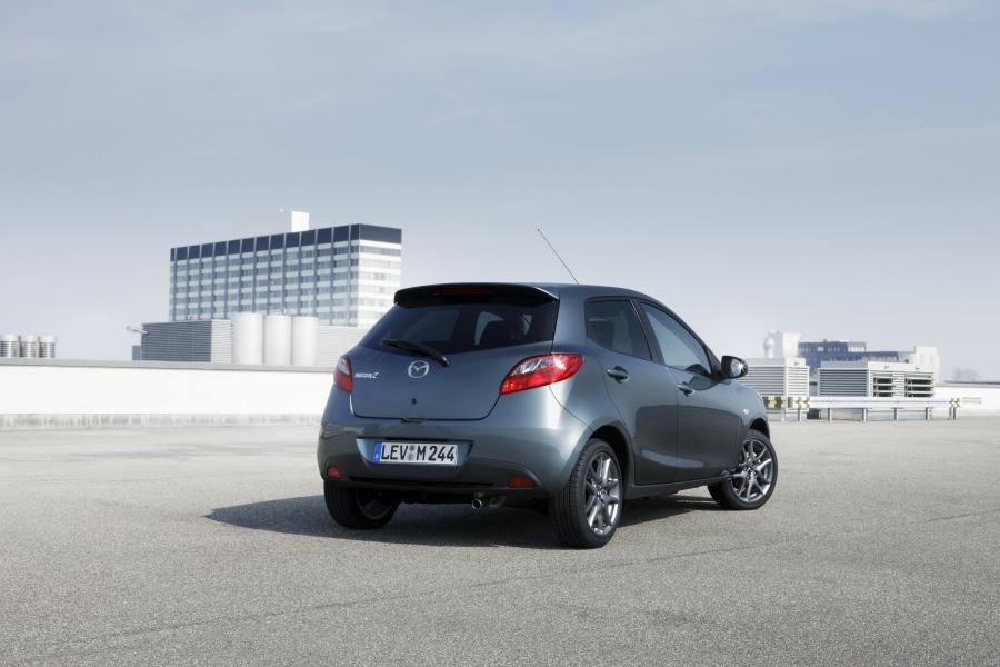  Mazda2 Edition 40 2012 года  (фото 7 из 8)